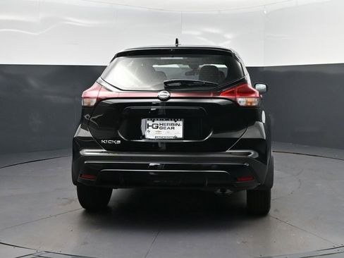 Used 2024 Nissan Kicks S FWD image 6