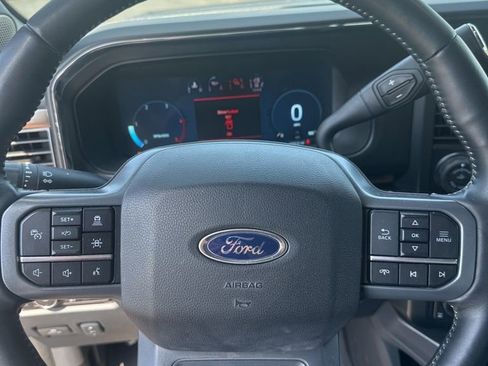 Used 2024 Ford F250 Lariat w/ Lariat Ultimate Package image 7