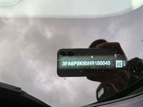 Used 2017 Ford Fusion Platinum image 25