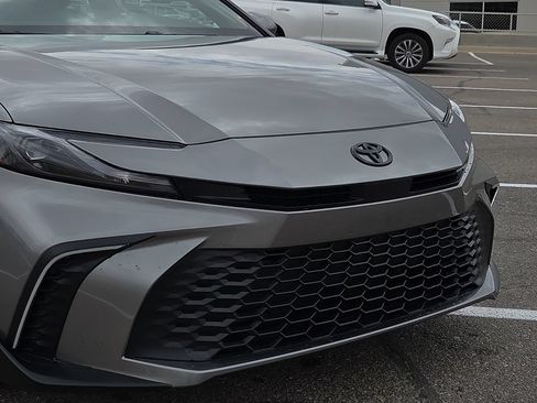New 2026 Toyota Camry SE FWD image 7