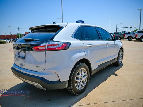 Used 2024 Ford Edge SEL AWD/4WD image 7