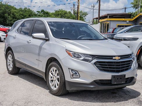 Used 2021 Chevrolet Equinox LT FWD image 3