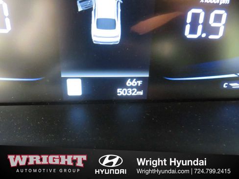 Certified 2025 Hyundai Elantra Sport image 25