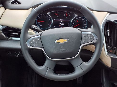 Used 2023 Chevrolet Traverse LT FWD image 19