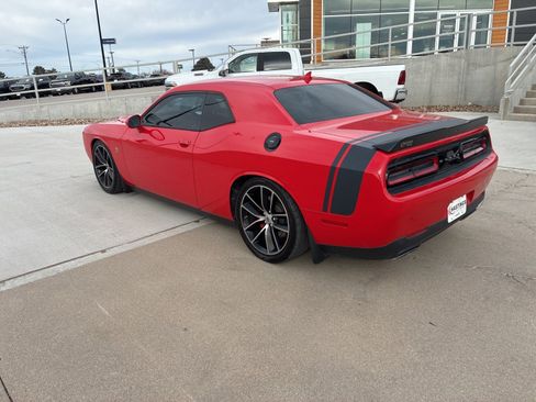Used 2018 Dodge Challenger R/T Scat Pack image 3