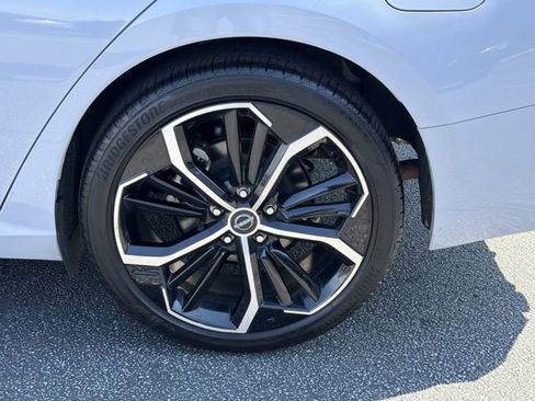 Certified 2024 Nissan Altima 2.5 SR FWD image 30