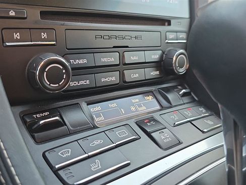 Used 2019 Porsche 718 Boxster S RWD image 14