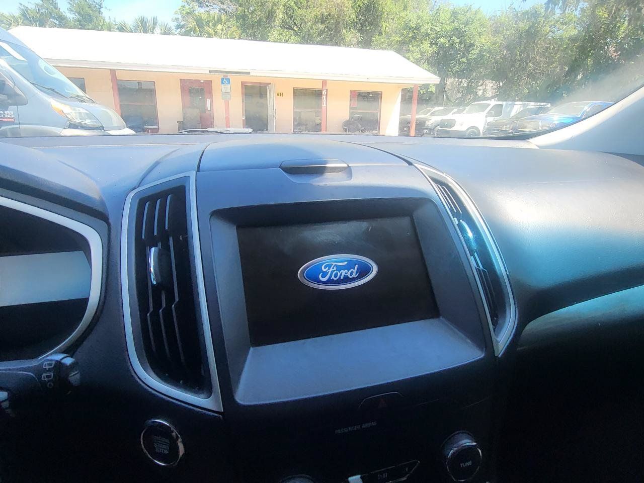 Used 2019 Ford Edge SEL w/ Equipment Group 201A FWD image 57
