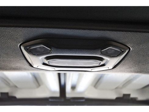 Used 2023 Jeep Wrangler Unlimited Sahara w/ Cold Weather Group image 16