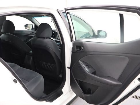 Used 2015 Kia Optima LX image 16