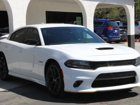 Used 2021 Dodge Charger R/T w/ Plus Group RWD image 3