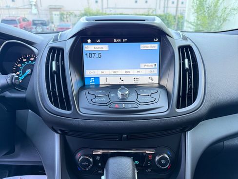 Used 2016 Ford Escape SE w/ Equipment Group 201A FWD image 26