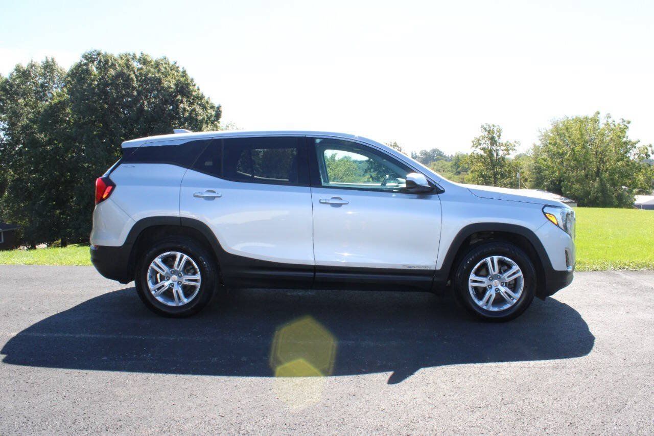 Used 2019 GMC Terrain SLE AWD/4WD image 2