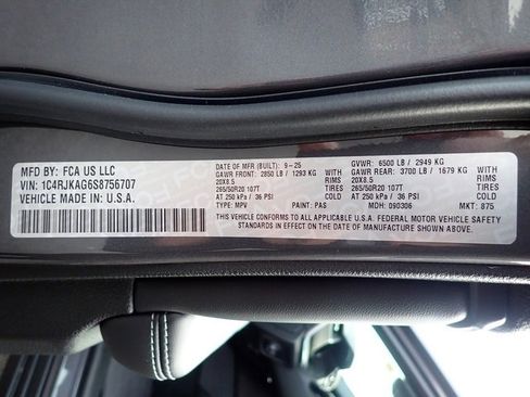 New 2025 Jeep Grand Cherokee L Altitude image 16