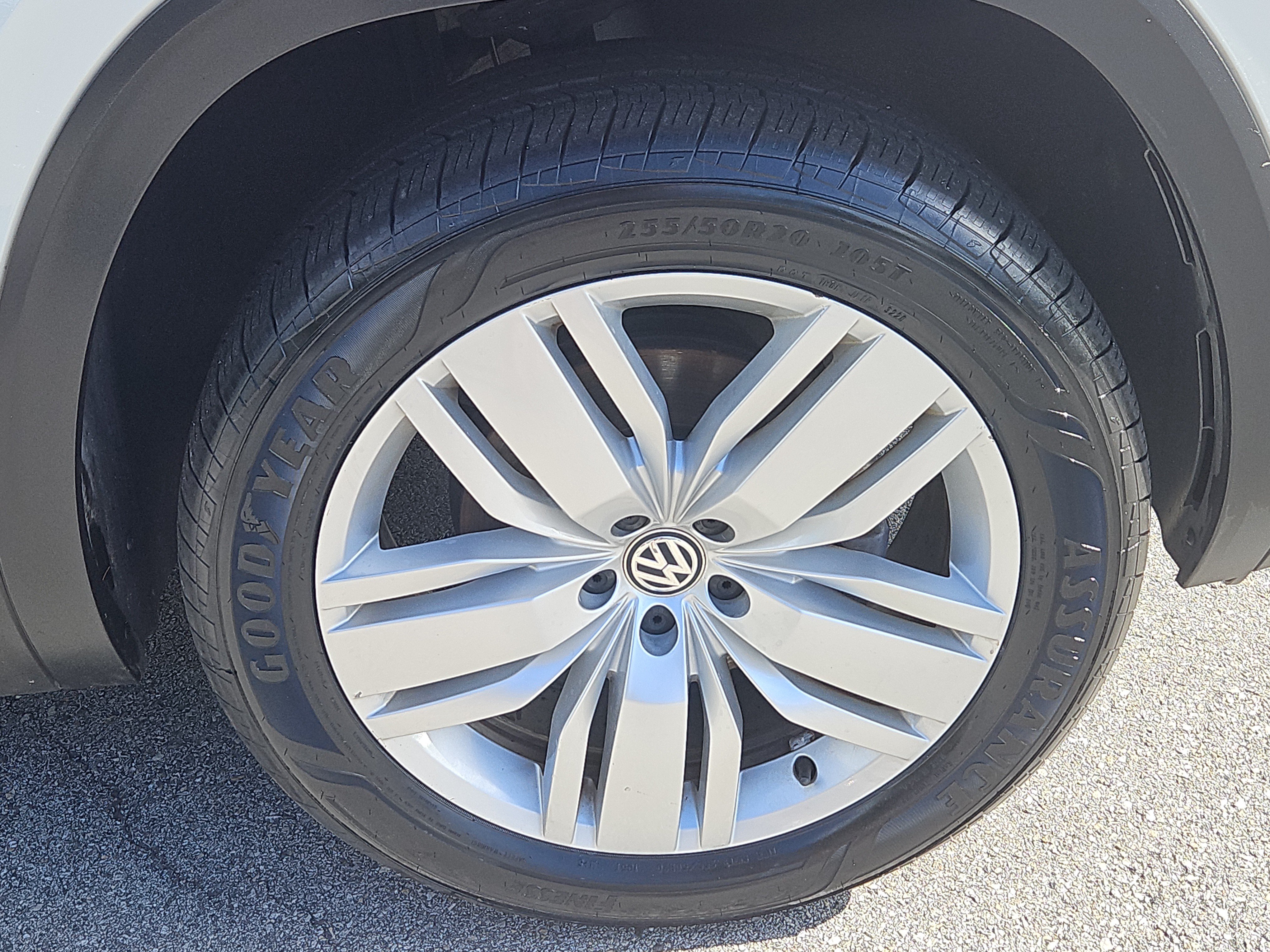 Used 2018 Volkswagen Atlas SEL Premium AWD/4WD image 33