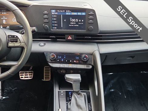 Certified 2025 Hyundai Elantra Sport FWD image 20