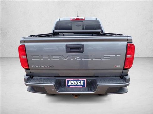 Used 2021 Chevrolet Colorado Z71 AWD/4WD image 3
