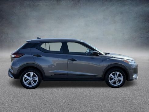 Used 2024 Nissan Kicks S FWD image 2