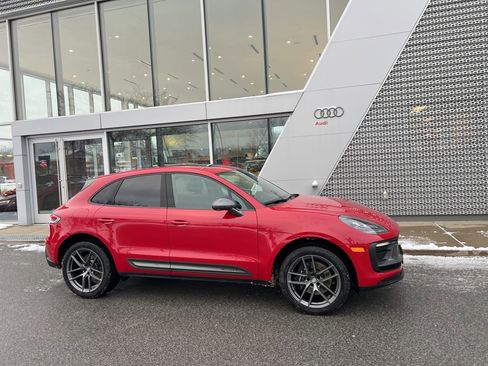 Used 2025 Porsche Macan Turbo image 14