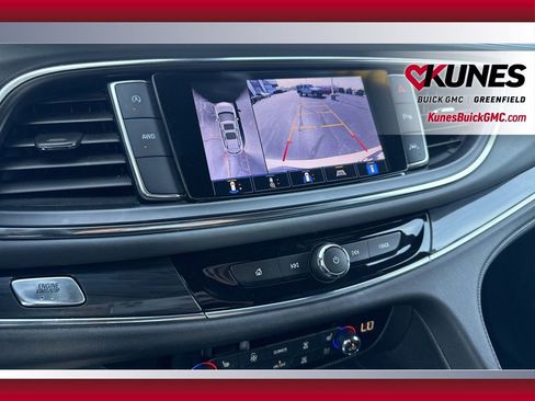 Used 2022 Buick Enclave Premium AWD/4WD image 25