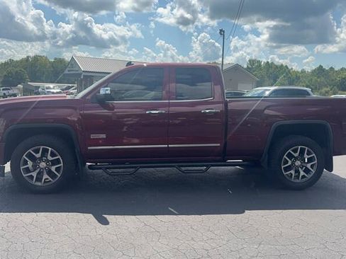 Used 2014 GMC Sierra 1500 SLE w/ All-Terrain Package AWD/4WD image 4