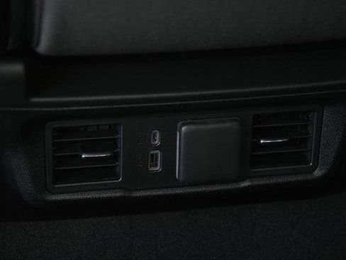 New 2025 GMC Sierra 1500 SLE w/ Preferred Package image 29