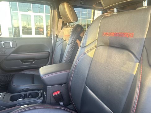 Used 2021 Jeep Wrangler Unlimited Rubicon w/ Xtreme Recon 35" Tire Package image 19