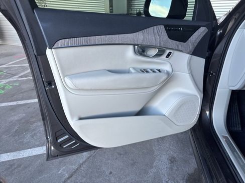 Used 2024 Volvo XC90 T8 Plus w/ Protection Package Premier image 10