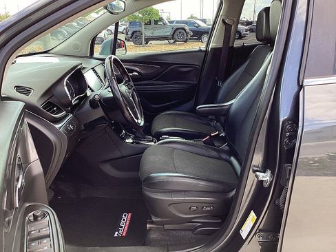 Used 2018 Buick Encore Preferred image 9