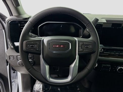 New 2026 GMC Sierra 1500 Elevation image 11