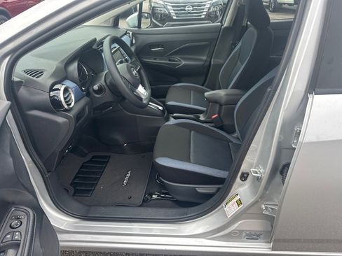 New 2025 Nissan Versa SV w/ Trunk Package image 9