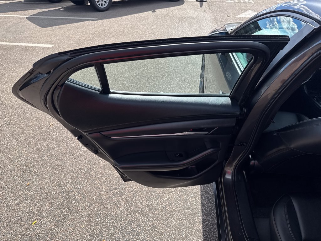 Used 2022 MAZDA MAZDA3 s FWD image 35