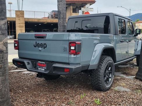 New 2026 Jeep Gladiator Willys image 4