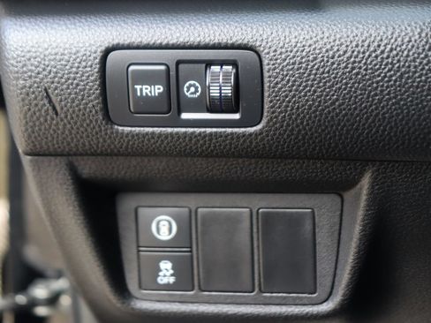 Used 2018 Honda Accord Sport image 19