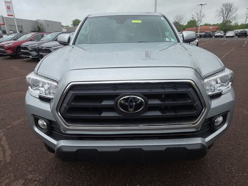 Certified 2023 Toyota Tacoma SR5 AWD/4WD image 8