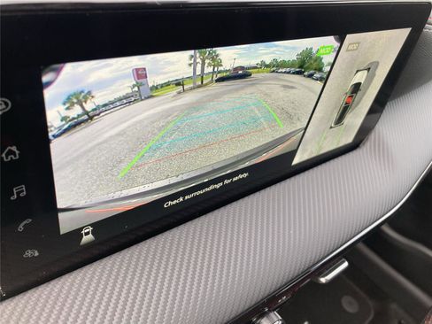 New 2025 Nissan Kicks SR image 16