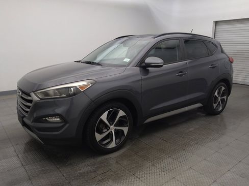 Used 2017 Hyundai Tucson Value w/ Cargo Package FWD image 2