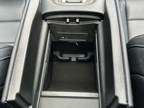 Used 2022 Mercedes-Benz GLS 450 4MATIC image 43