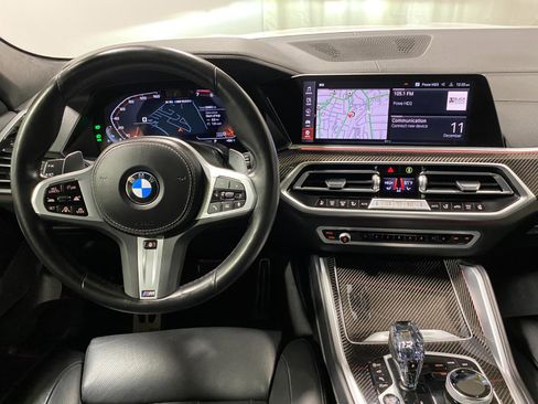 Used 2022 BMW X6 M50i w/ Executive Package image 2