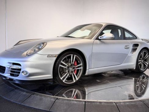 Used 2010 Porsche 911 Turbo AWD/4WD image 17