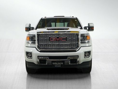 Used 2019 GMC Sierra 2500 Denali AWD/4WD image 8