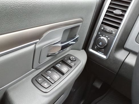 Used 2015 RAM 1500 Big Horn AWD/4WD image 21