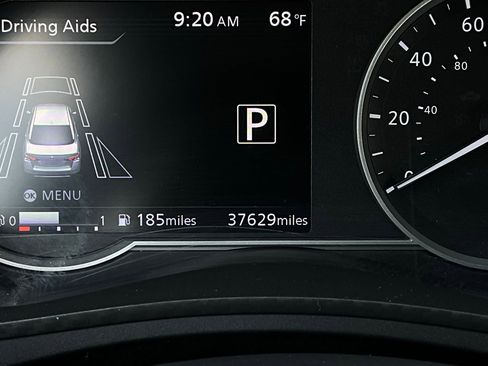 Used 2025 Nissan Versa SV image 34