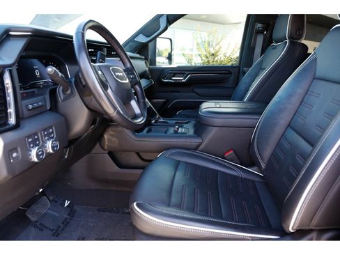 Used 2024 GMC Sierra 2500 AT4X AWD/4WD image 20