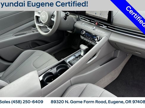 Used 2025 Hyundai Elantra SEL image 20