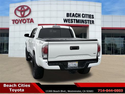 Used 2021 Toyota Tacoma TRD Sport image 9