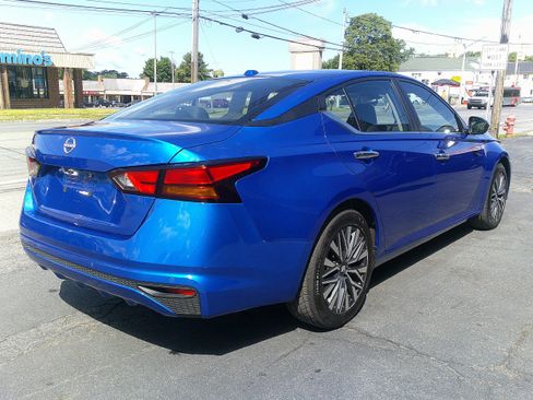 Used 2025 Nissan Altima 2.5 SV FWD image 5