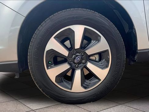 Used 2017 Subaru Forester 2.5i Premium AWD/4WD image 9
