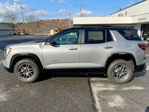 New 2026 GMC Terrain AT4 w/ LPO, Floor Liner Package image 34
