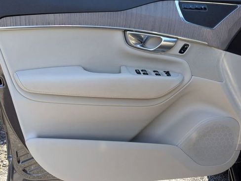 Certified 2023 Volvo XC90 B6 Plus w/ Protection Package image 23